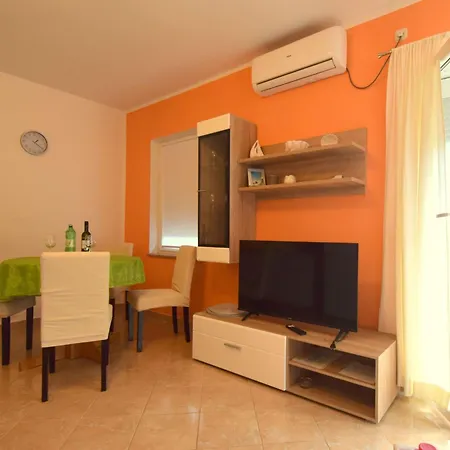 Cindric 1 By Interhome Apartamento *